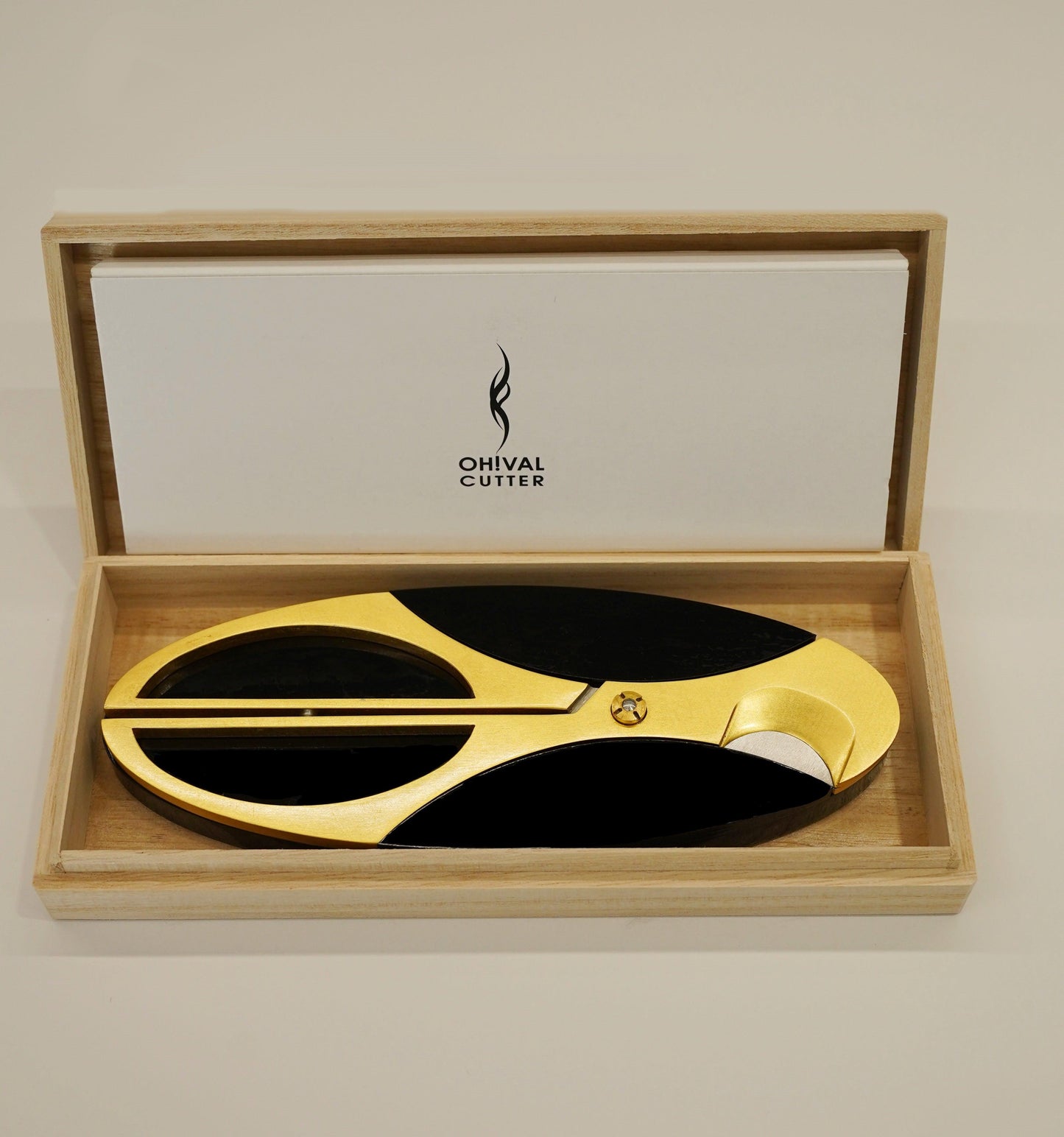 NOBDESIGN Cigar Cutter "KATANA" Gold